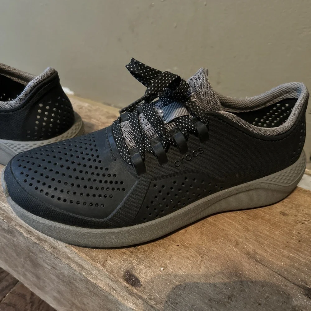 Crocs LiteRide Pacer Comfort Lace‎ Up Shoes Grey Womens Size M5 Casual